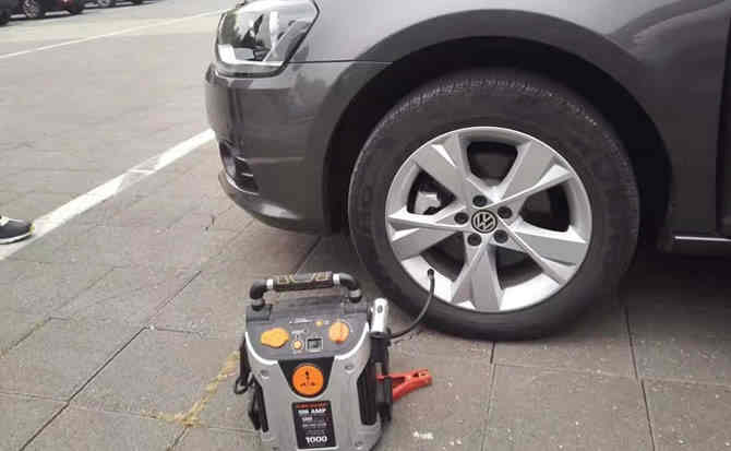 碑林区汽车搭电案例